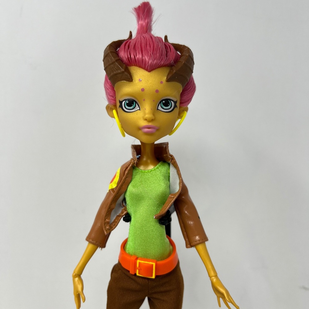 Monster High Gilda Goldstag Doll G1 Student Disembody Council Ceryneian Hind
